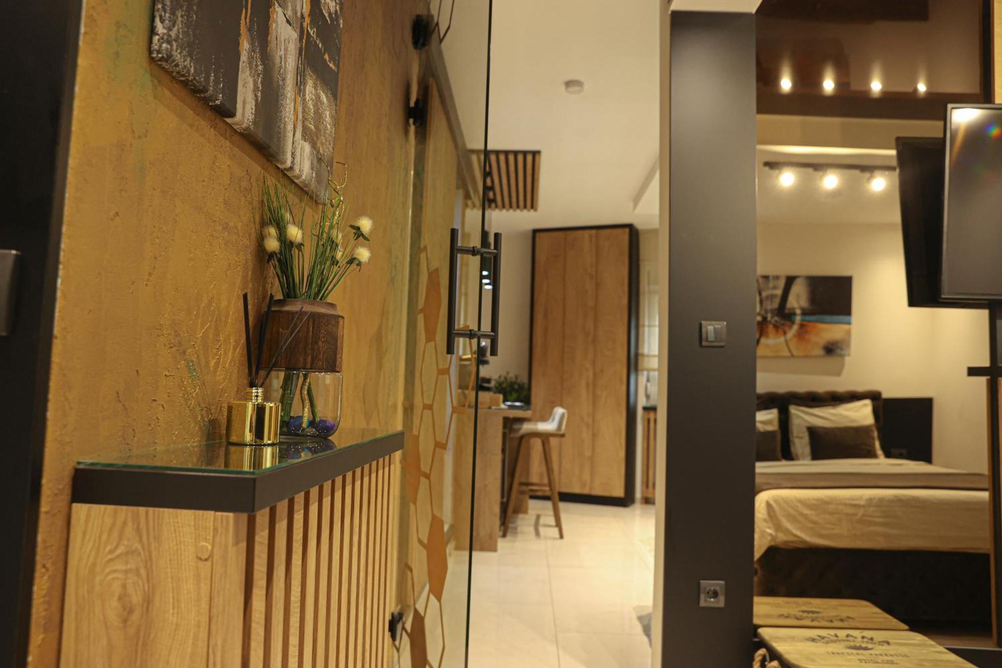 Design Apartment Platinium Spa Lux: Private Wellness Retreat Cuprija Exterior photo